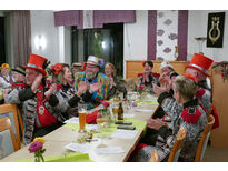 Frauenkarneval der kfd im Landhotel Weinrich (Foto: Karl-Franz Thiede)